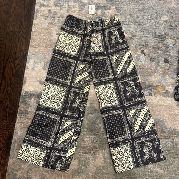 NWT Kith Michu Batik Block Print Set - Picture 7 of 16